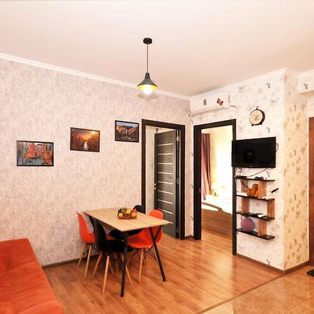 Apartment Art Django Old Avlabari Tbilisi Exteriör bild