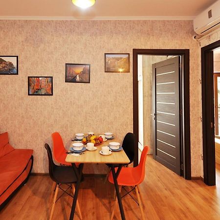 Apartment Art Django Old Avlabari Tbilisi Exteriör bild