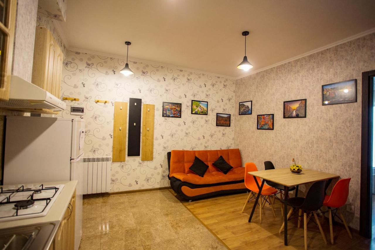 Apartment Art Django Old Avlabari Tbilisi Exteriör bild