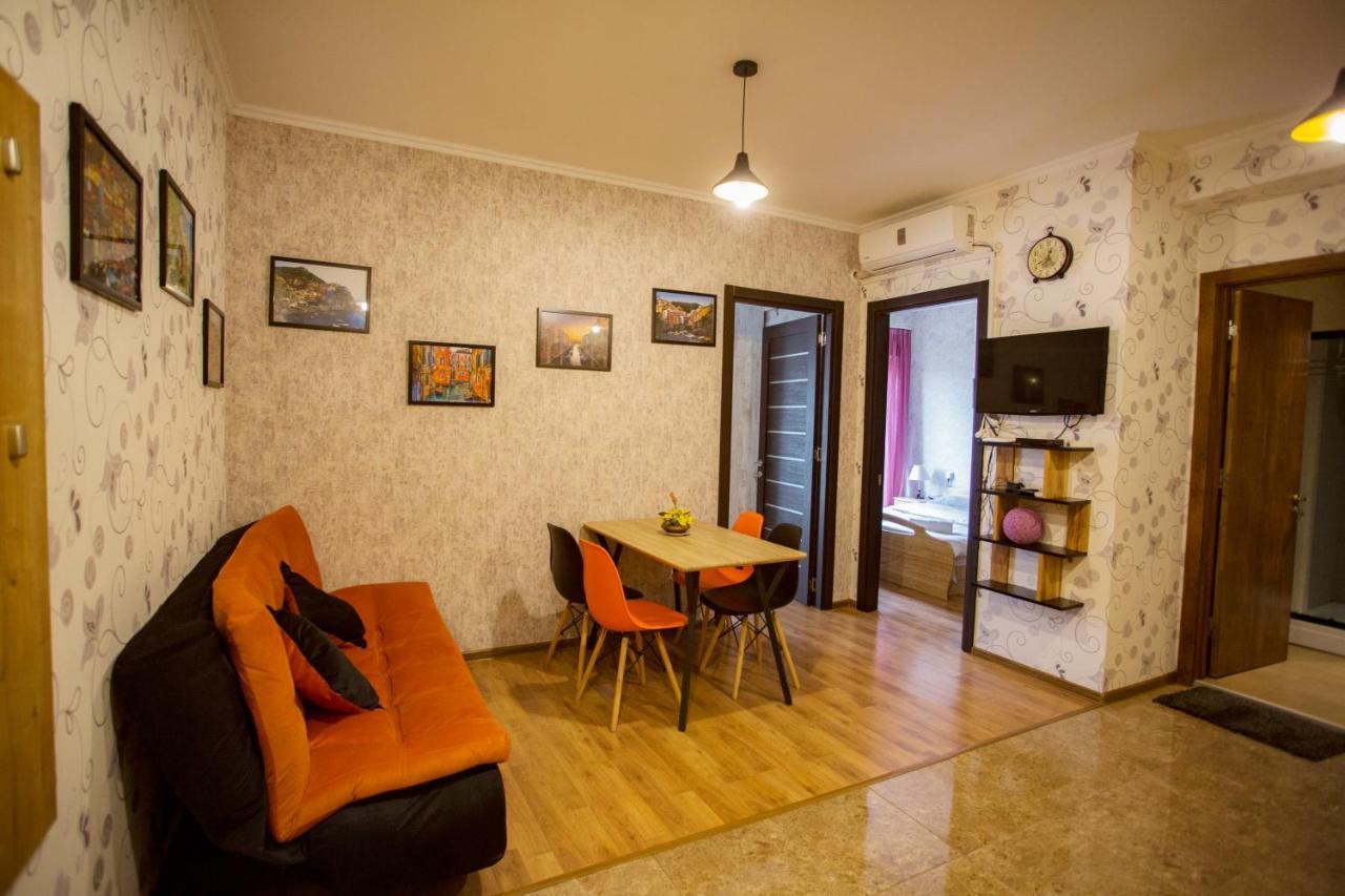 Apartment Art Django Old Avlabari Tbilisi Exteriör bild