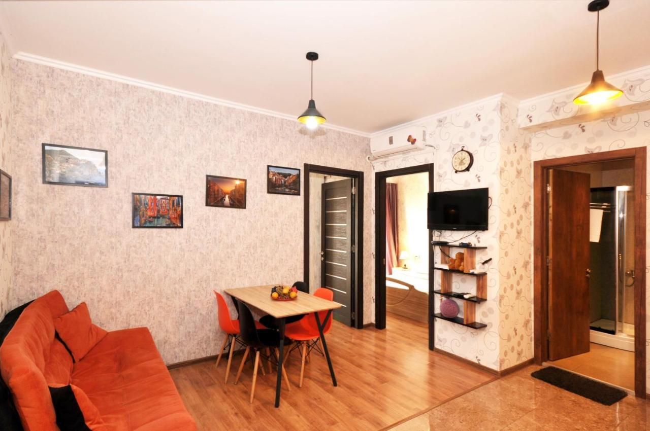 Apartment Art Django Old Avlabari Tbilisi Exteriör bild