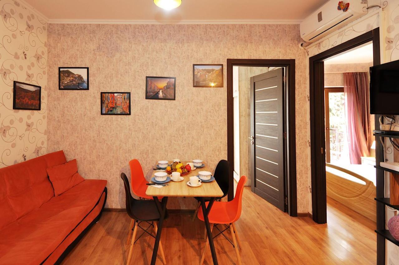 Apartment Art Django Old Avlabari Tbilisi Exteriör bild