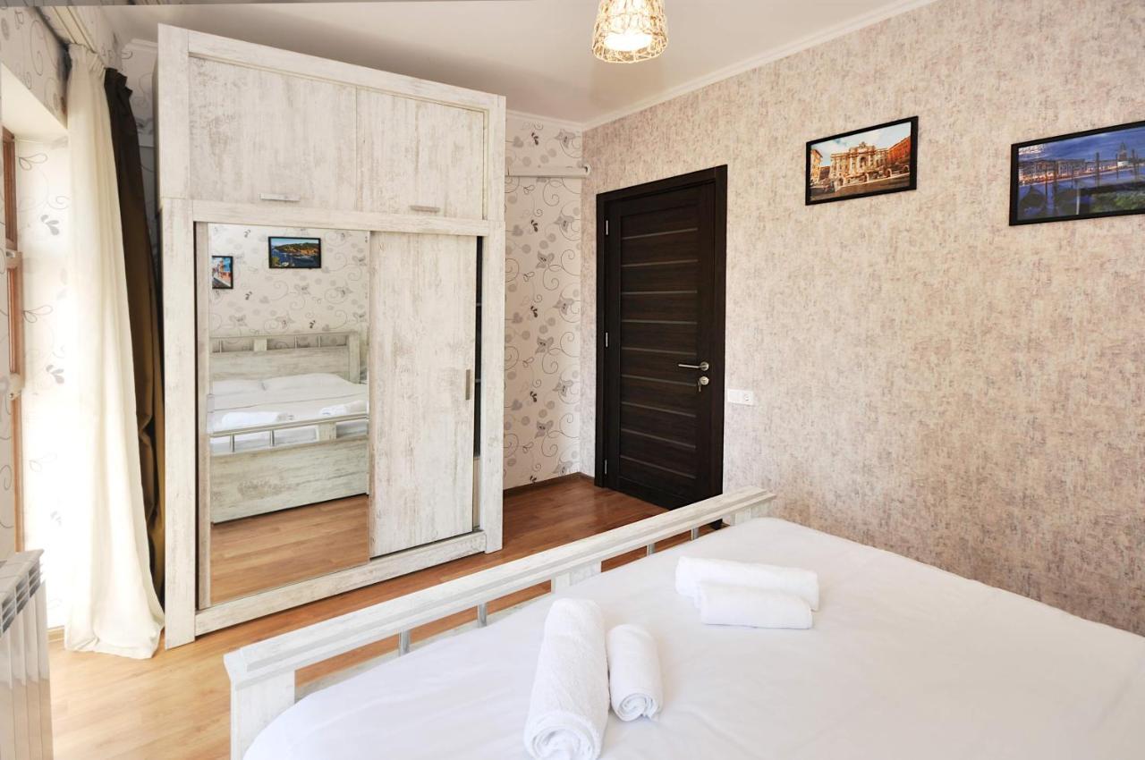 Apartment Art Django Old Avlabari Tbilisi Exteriör bild